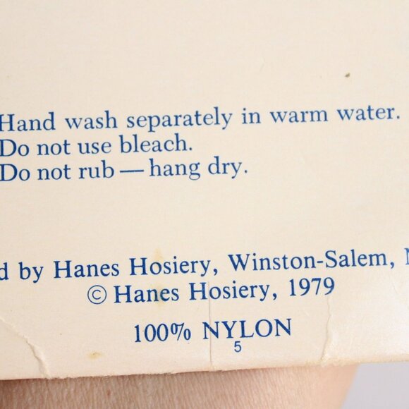 Vintage 1980s 1990s Pantyhose, New NOS, Hanes Navy, Size A-B, Sheer Stretch - Picture 8 of 10